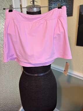 Lands End Women’s Pink swim skirt. NWT Size 10